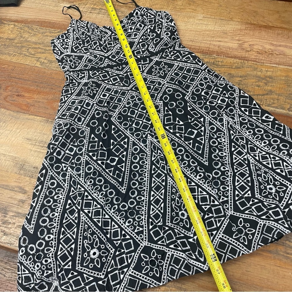 Banana Republic women’s size 8 dress Geo Lace Black/White Spaghetti Strap black - Picture 9 of 14